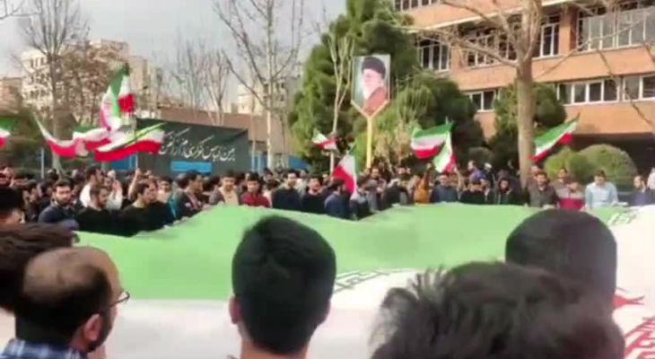 دانشجویان، پاسخ دانشجونماها را دادند