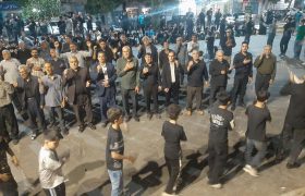 حضور گسترده رومشکانی‌ها در نخستین شب محرم با حماسه خیابان