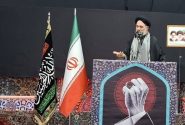 استمرار حضور مردم در خیابان تضمین‌کننده پیروزی است