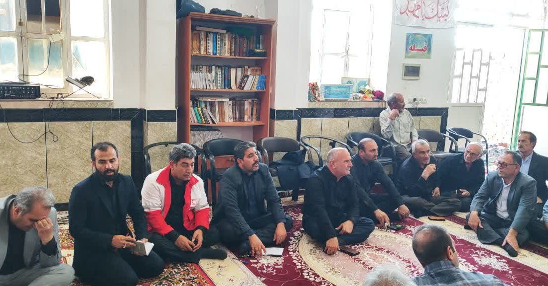 بازدید میدانی فرماندار رومشکان از مناطق زلزلهزده پادروند