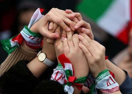 هر نسلی ایران را به نسل بعد تحویل می‌دهد