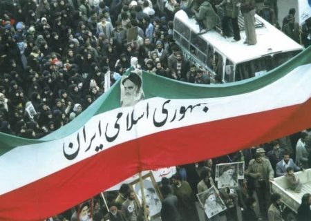 خیابان، آدم‌های مختلف را کنار هم می‌آورد