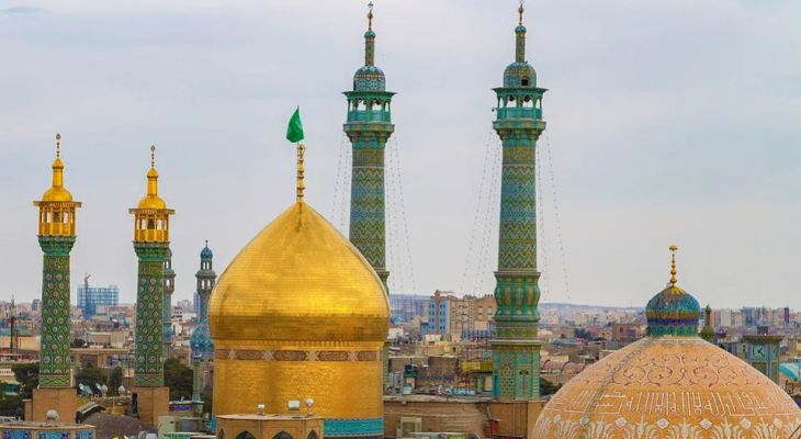 بانوی کرامت نماد هویت و عفاف
