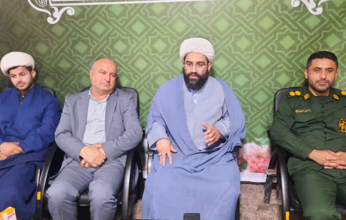دیدار فرمانده، فرماندار، مسئول نمایندگی ولیفقیه و کارکنان ناحیه مقاومت رومشکان با امام جمعه