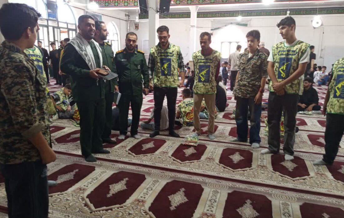 میقات صالحین در رومشکان با حضور فرمانده سپاه برگزار شد